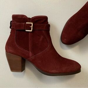 Diba Size 8 Burgundy Suede Leather Heeled Sleek Ankle Bootie NWOB